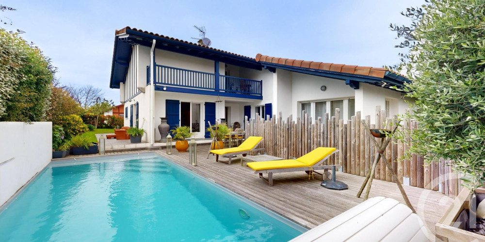 maison à ST JEAN DE LUZ (64500)